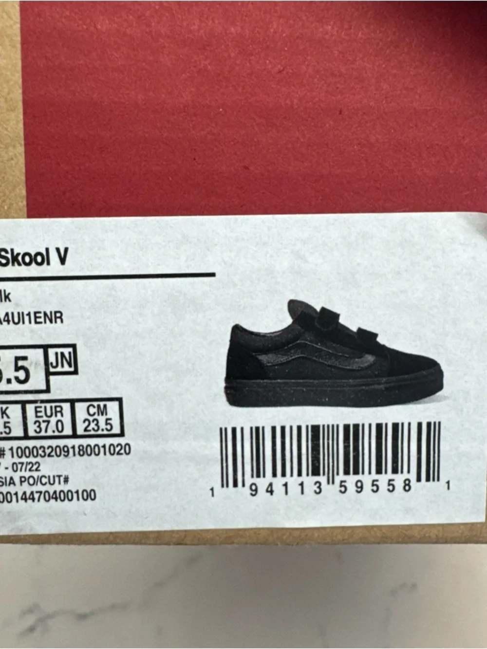 NEW Vans Kids All Black Old Skool V Velcro Skate Shoes Suede Toe Sneakers